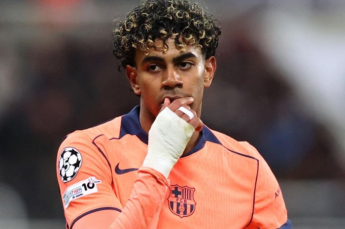 PSG ra giá 350 triệu euro cho Yamal