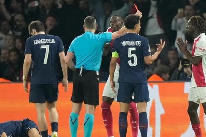 PSG thoát hiểm trước Monaco, lộ điểm yếu ở Champions League