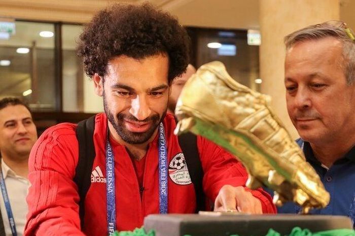 Quả bóng vàng ngoảnh mặt với Salah