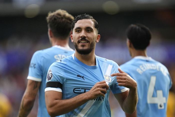 Rayan Cherki: Canh bạc lãng mạn và hành trình định vị bản sắc tại Manchester City
