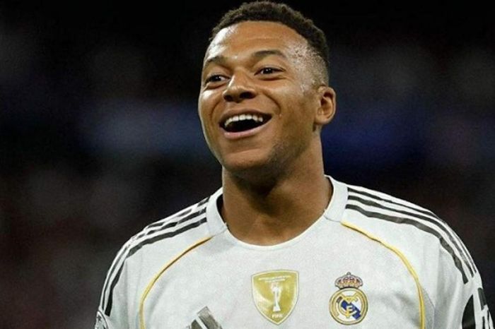 Real Madrid đấu Benfica tại play-off C1: Mbappe và Alexander-Arnold lĩnh xướng sơ đồ 4-4-2