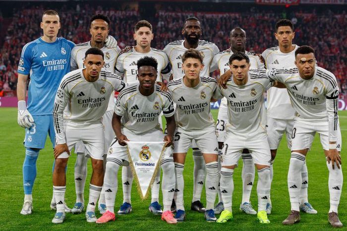 Real Madrid dừng bước sau trận thua kịch tính trước Bayern Munich