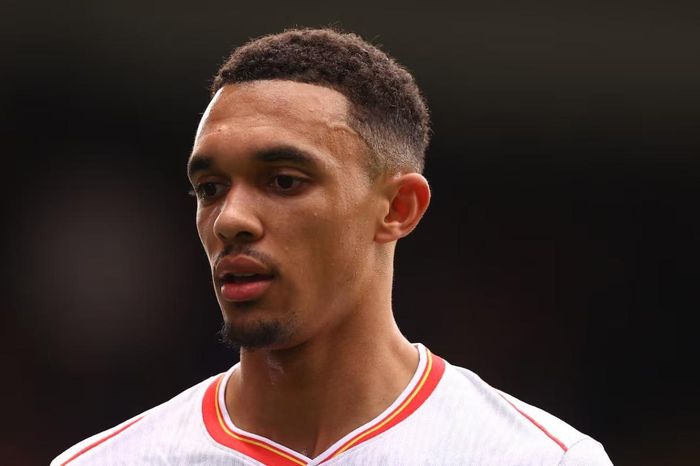 Real Madrid mở đường bán Alexander-Arnold?