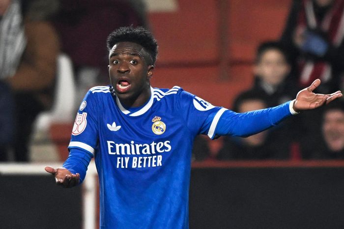 Real Madrid rao bán 4 cầu thủ