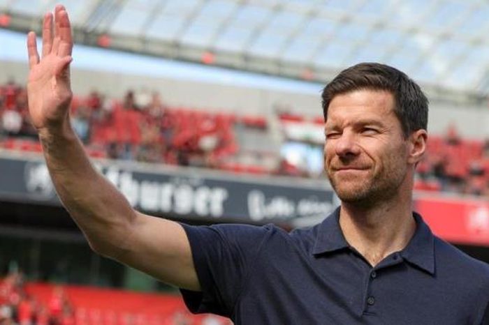 Real Madrid sa thải Xabi Alonso, trao quyền cho Álvaro Arbeloa