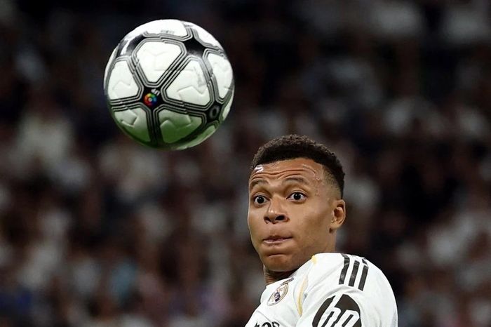 Real Madrid tê liệt sau ngày Mbappe trở lại