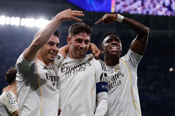 Real Madrid thắng Man City 3-0: Bay trên cánh chim Valverde