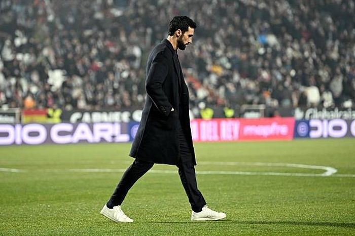 Real Madrid thua sốc đội hạng dưới, Arbeloa ra mắt thảm họa tại cúp Nhà Vua