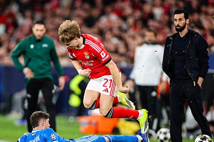 Real Madrid vs Benfica: Bản lĩnh Arbeloa và bóng ma Jose Mourinho tại Bernabeu