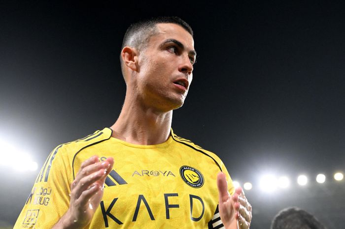 Rộ tin Ronaldo sắp giải nghệ
