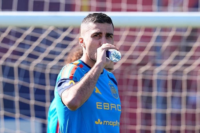 Rodri mở toang cửa chuyển nhượng cho Real Madrid