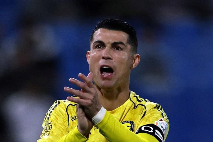 Ronaldo được trả 6 bàn thắng, Ả Rập Xê-út điều tra 'trọng tài thiên vị Al Nassr'