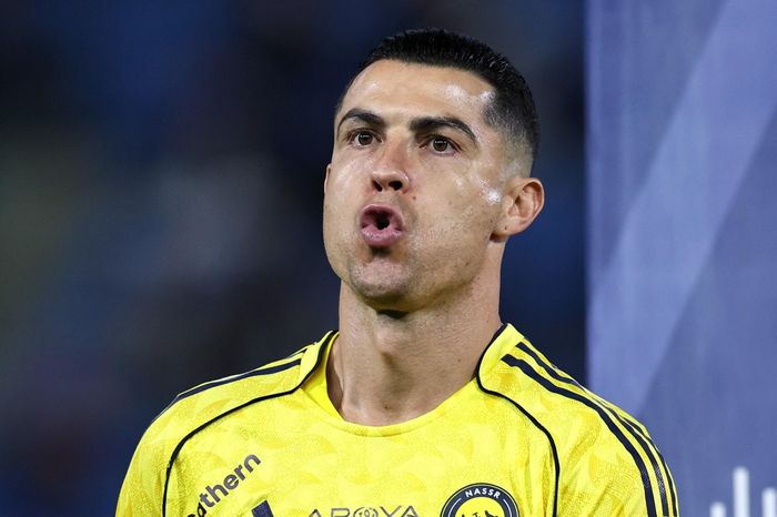 Ronaldo ghi bàn, kiến tạo và ăn mừng kiểu mới