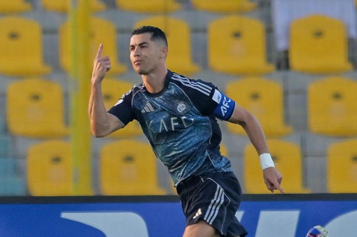Ronaldo ghi bàn thứ 969