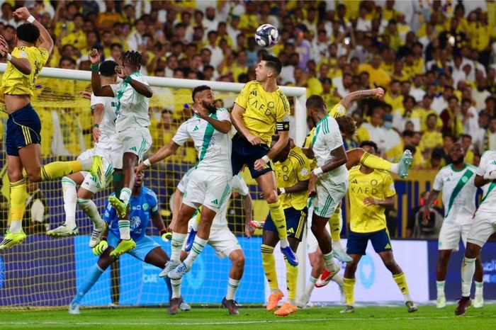 Ronaldo giúp Al Nassr tiến gần chức vô địch Saudi Pro League