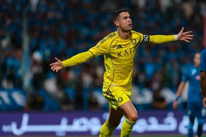 Ronaldo nguy cơ bị tước 6 bàn thắng