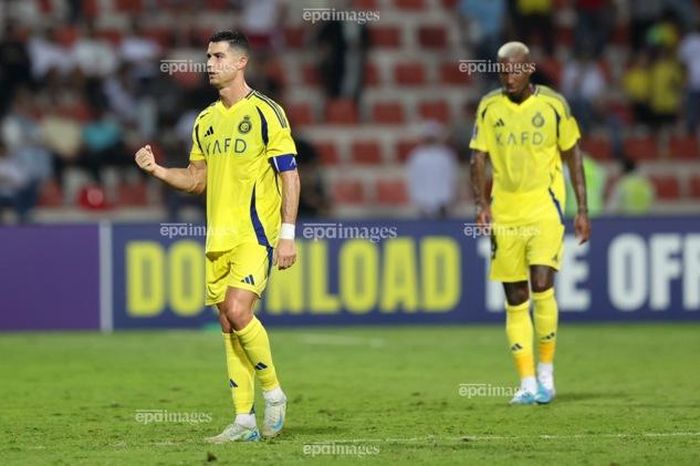 Ronaldo tái xuất sau lùm xùm, 'nổ súng' đưa Al Nassr áp sát ngôi đầu