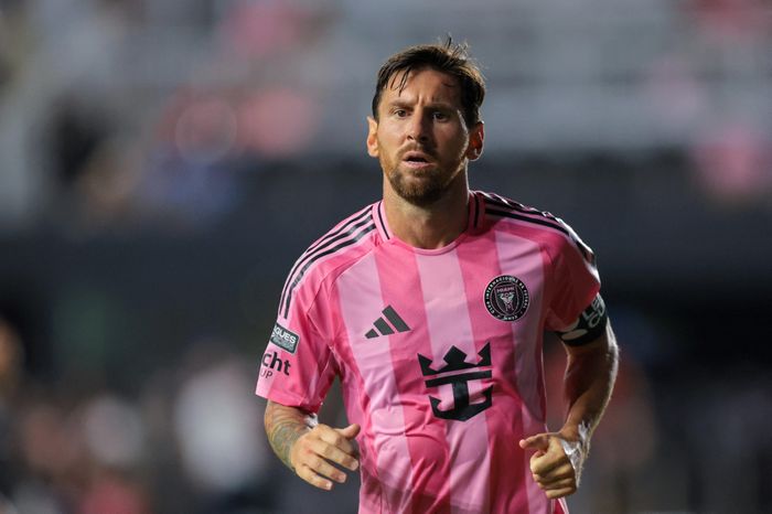 Saudi Arabia sẵn sàng trả lương Messi suốt đời