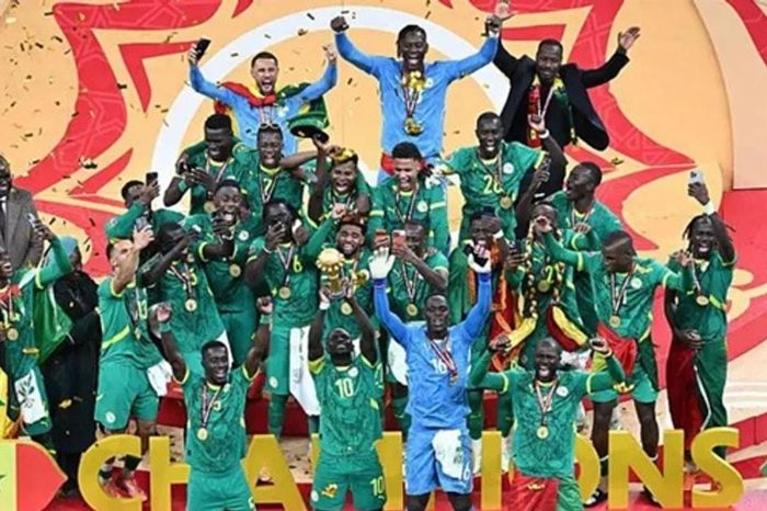Senegal vô địch AFCON: Khi vinh quang bị lu mờ bởi 17 phút hỗn loạn trên sân
