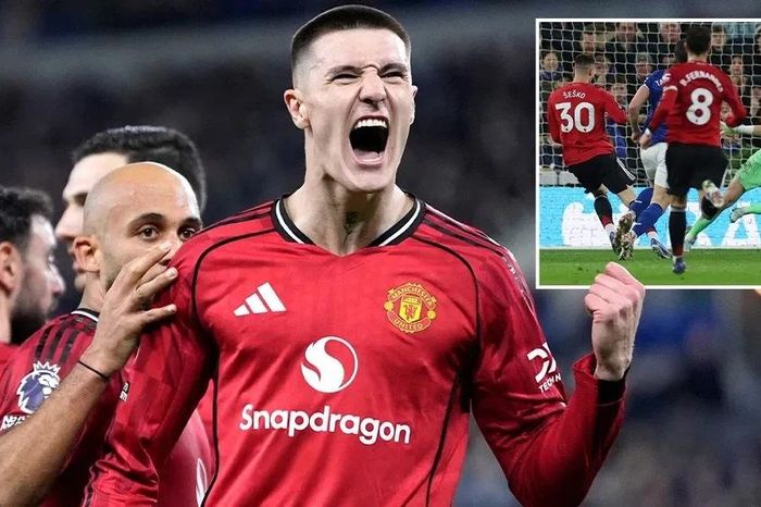 'Siêu dự bị' giúp Man Utd lên tốp 4 Ngoại hạng Anh