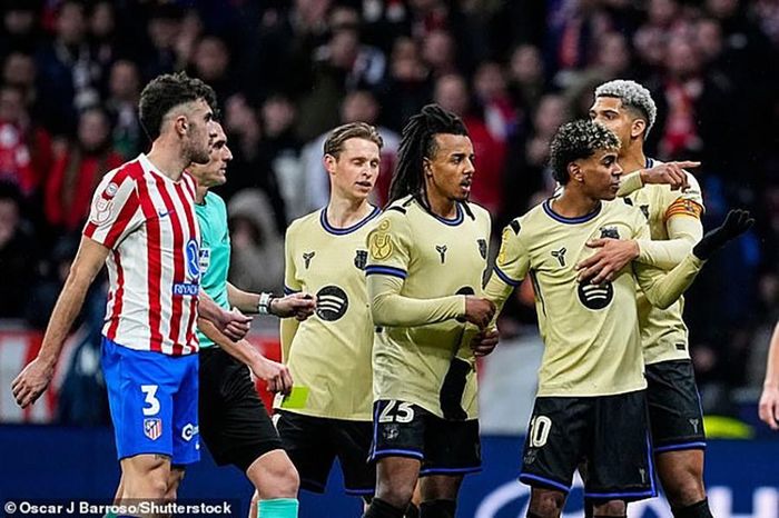 Simeone chế giễu Yamal một cách tàn nhẫn