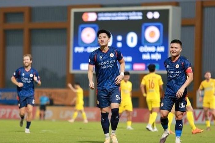 Sinh nhật trên sân cỏ: Quang Hải và vai trò thủ lĩnh tại CLB Công an Hà Nội