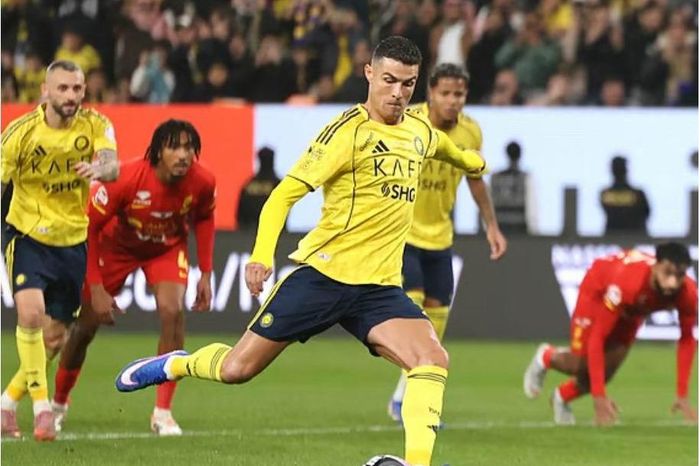 Sợ tên bay đạn lạc, Ronaldo không đến Dubai