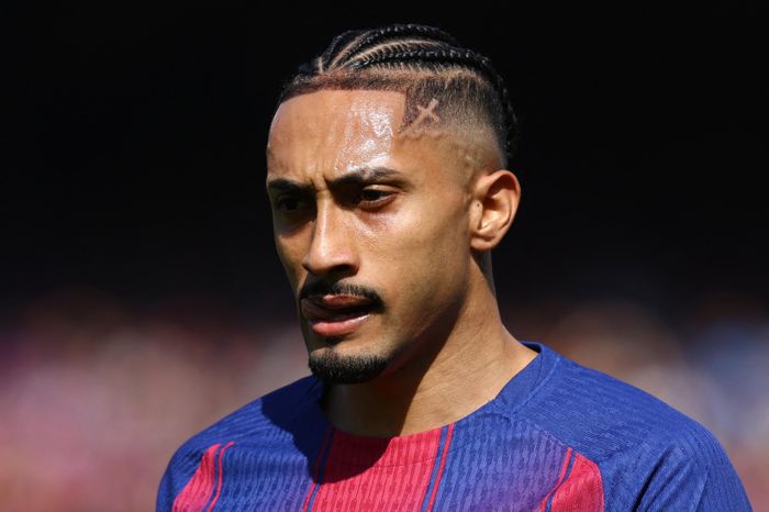 Số tiền ít ỏi FIFA bồi thường cho Barcelona