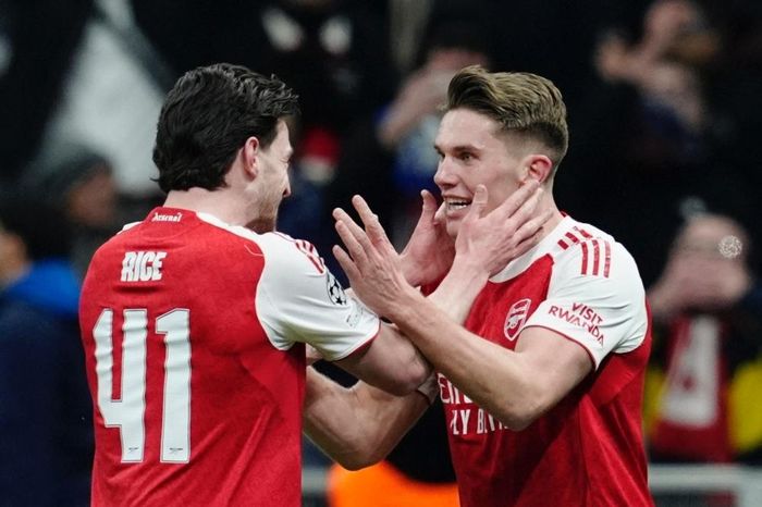 Sức hút không tưởng của trận Arsenal - MU