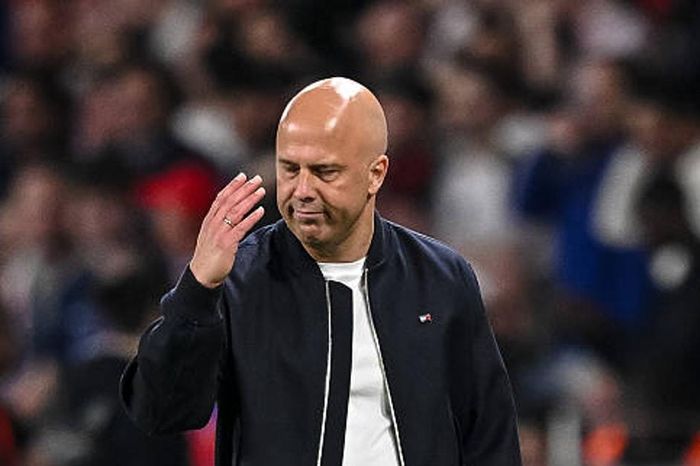 Thất bại 0-2 trước PSG: Khi canh bạc của Arne Slot trở thành thảm họa chiến thuật