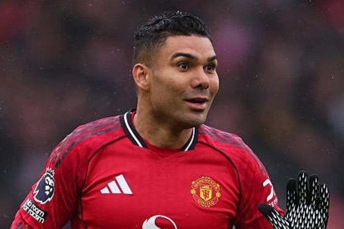 Thay đổi lập trường, Man Utd mở đàm phán giữ chân Casemiro