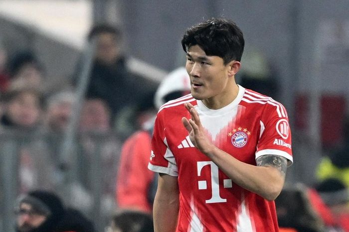 Thẻ đỏ đẩy Kim Min-jae ra xa Bayern