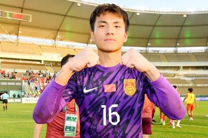 Thủ môn bắt như Neuer 'gánh' U23 Trung Quốc đấu U23 Việt Nam