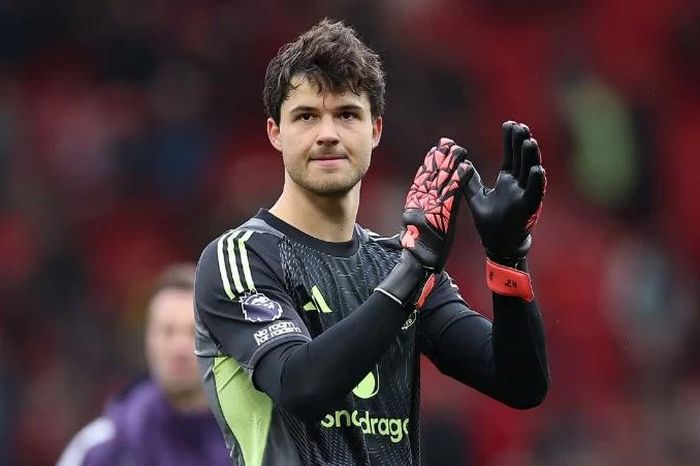 Thủ môn Man United lọt top 10 thế giới