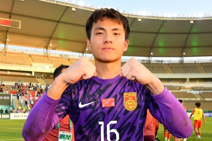 Thủ môn U23 Trung Quốc quá hay