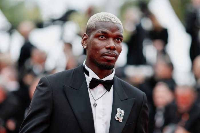 Thu nhập gây sốc của Pogba