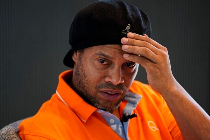 Tiết lộ gây choáng về Ronaldinho