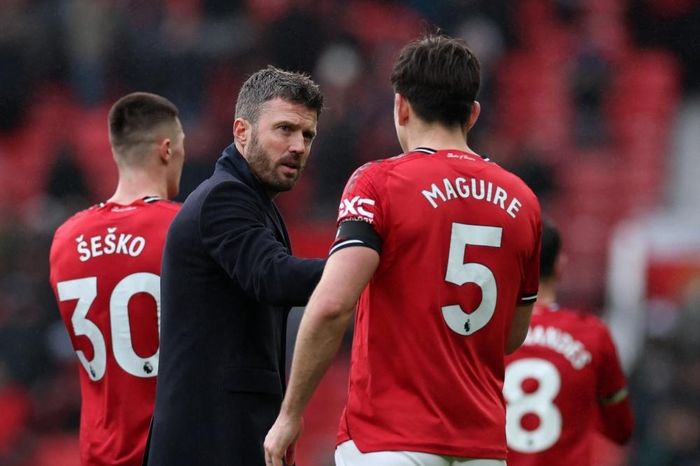 Toan tính của MU ở vị trí Maguire