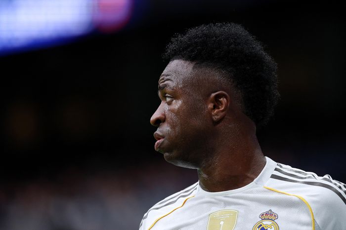 Tới lúc Real bán Vinicius?