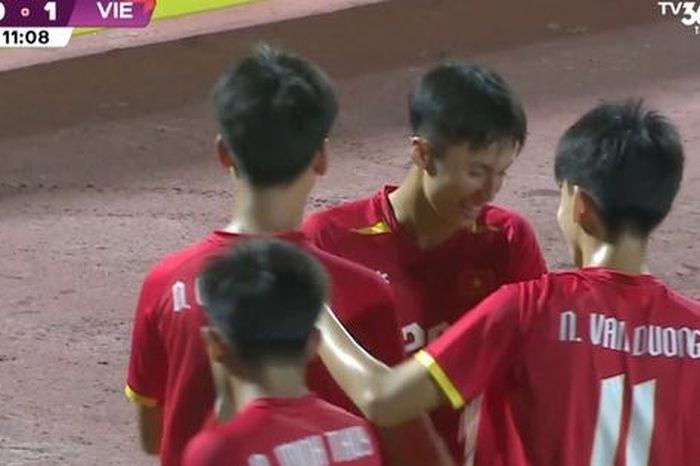 Trực tiếp U17 Việt Nam 3-0 U17 Malaysia: Văn Dương hoàn tất cú đúp