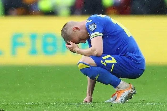 Tuyển Ukraine bị trộm ghé thăm khi đá vòng play-off World Cup 2026