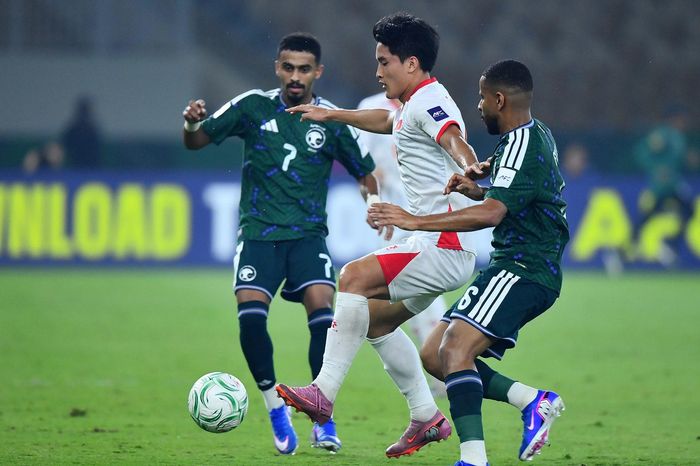 U23 Việt Nam lập kỳ tích toàn thắng, tiễn chủ nhà rời giải; Real Madrid bất ngờ sa thải HLV Xabi Alonso