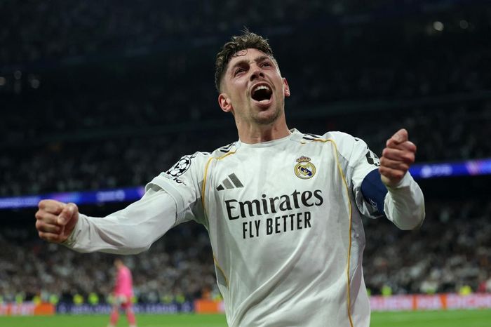 Valverde được chấm 10 điểm sau màn siêu trình diễn trước Man City