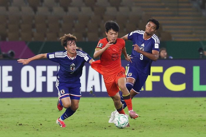 Vì sao Trung Quốc rơi tự do sau khi vượt qua U23 Việt Nam?