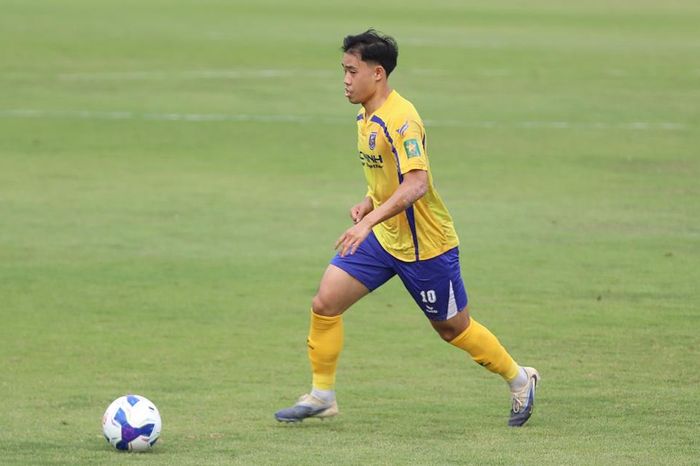 Việt kiều Thụy Điển ghi bàn đầu tiên ở Việt Nam