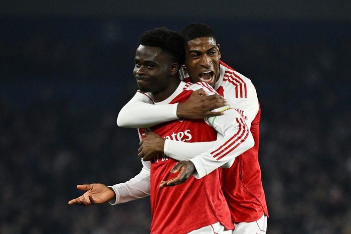 Vượt ải Brighton, Arsenal củng cố ngôi đầu Ngoại hạng Anh