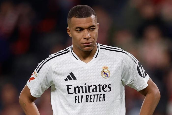 Walcott dự đoán Real Madrid chỉ xếp thứ 8 ở Premier League