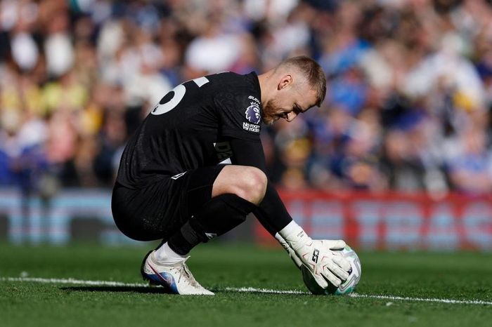 Wolves trả giá cho nhiều năm đi sai đường