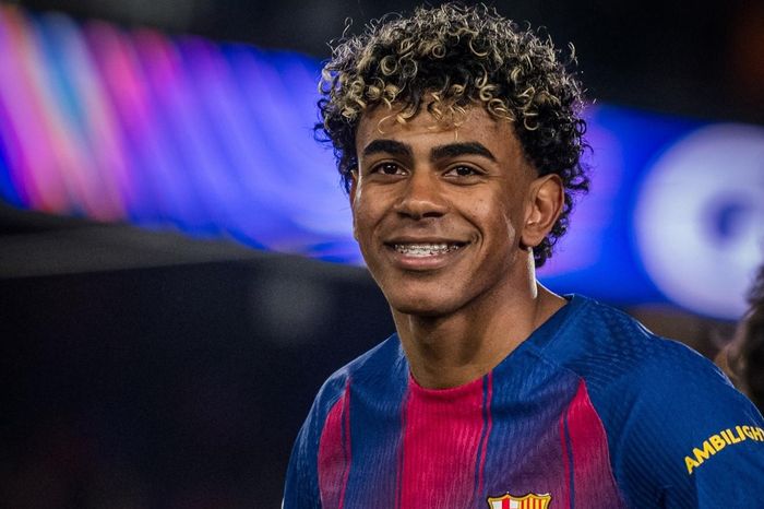 Yamal chói sáng, Barca thắng khó tin Newcastle vào tứ kết