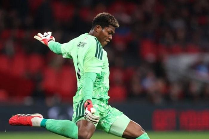 Zion Suzuki: Giải pháp cho bài toán thủ môn của Chelsea sau đợt FIFA Days
